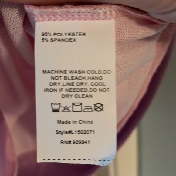 NWT Luukse Round Neck Top w/Skull Star Design and Rainbow Heart Sleeves, Sz 4x - Picture 7 of 7